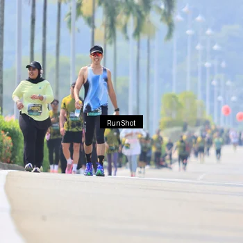 Runner Photo 7059415
