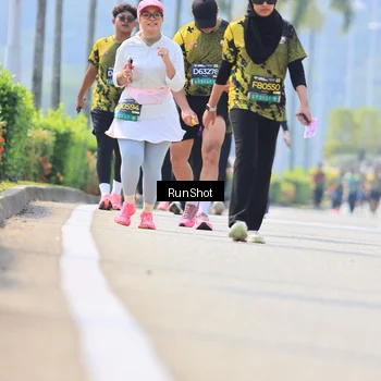 Runner Photo 7059427