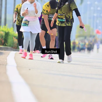 Runner Photo 7059443
