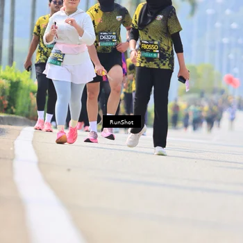 Runner Photo 7059458