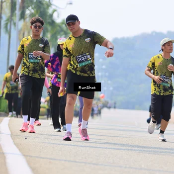 Runner Photo 7059461