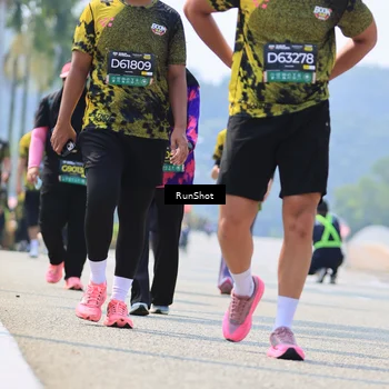 Runner Photo 7059463