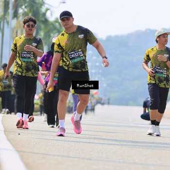 Runner Photo 7059464