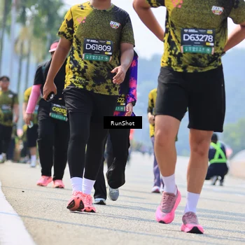 Runner Photo 7059465