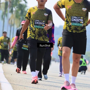 Runner Photo 7059473