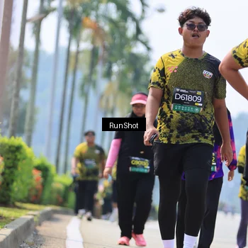 Runner Photo 7059475