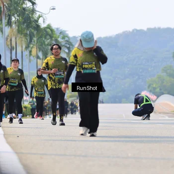 Runner Photo 7059494