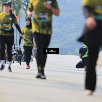 Runner Photo 7059504