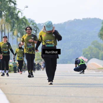 Runner Photo 7059508