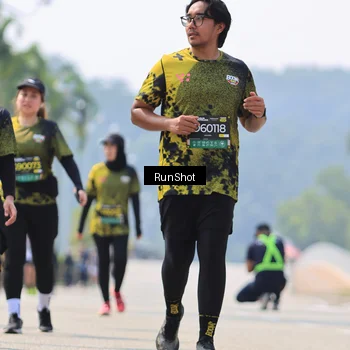 Runner Photo 7059515