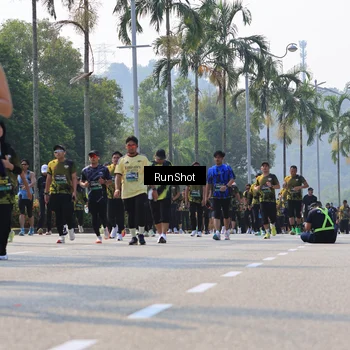 Runner Photo 7059527