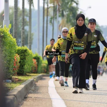 Runner Photo 7059530