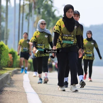 Runner Photo 7059540