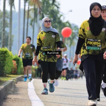 Runner Photo 7059545