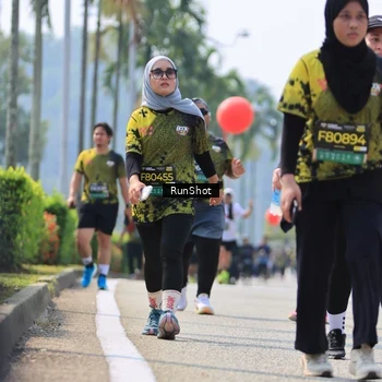 Runner Photo 7059550
