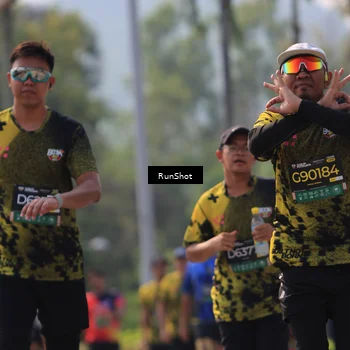 Runner Photo 7059553