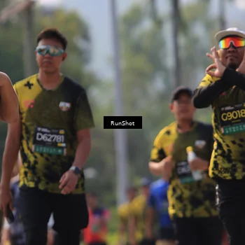 Runner Photo 7059560