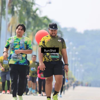 Runner Photo 7059588