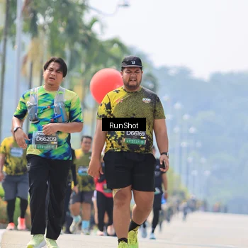 Runner Photo 7059590