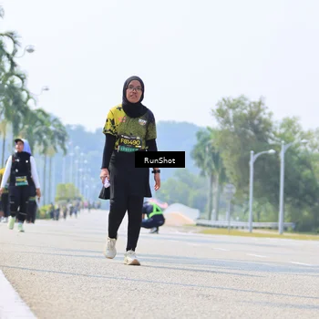 Runner Photo 7059613