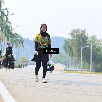 Runner Photo 7059615