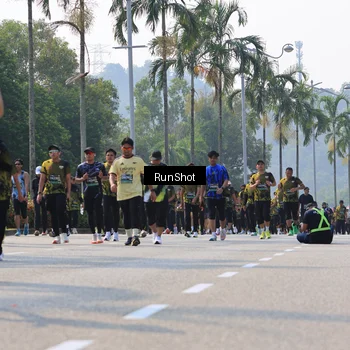 Runner Photo 7059640