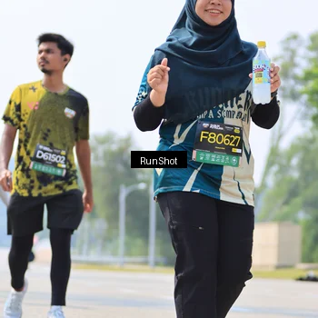 Runner Photo 7059666