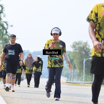 Runner Photo 7059675