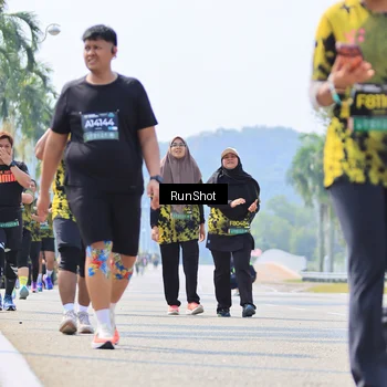 Runner Photo 7059691