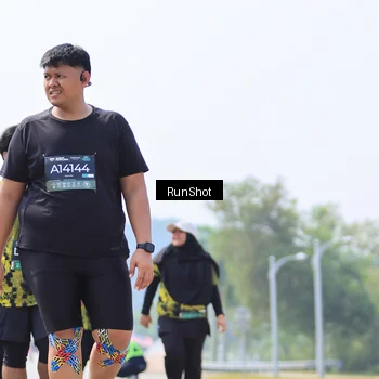Runner Photo 7059696