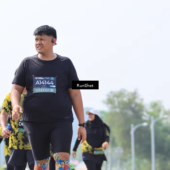 Runner Photo 7059706