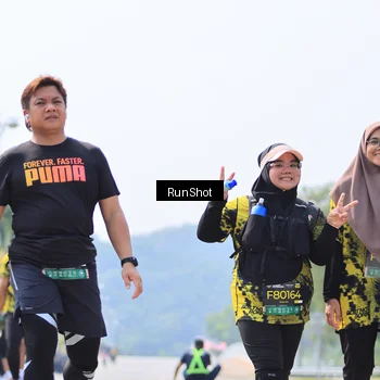 Runner Photo 7059755