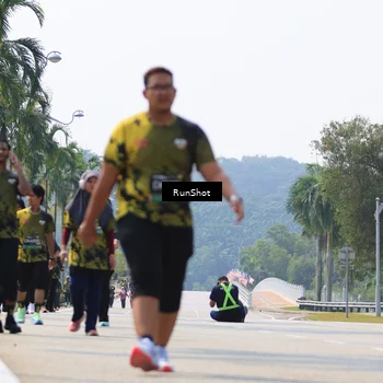 Runner Photo 7059842