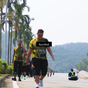 Runner Photo 7059860