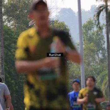 Runner Photo 7059868