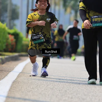 Runner Photo 7059947