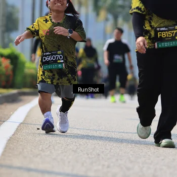 Runner Photo 7059951