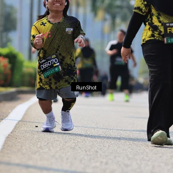 Runner Photo 7059953