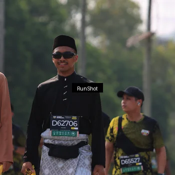 Runner Photo 7059993