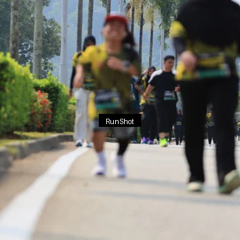 Runner Photo 7059996