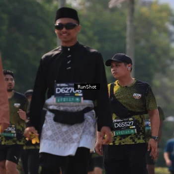 Runner Photo 7059999