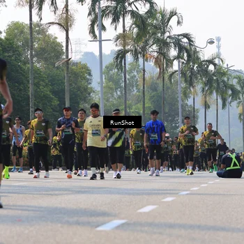 Runner Photo 7060023