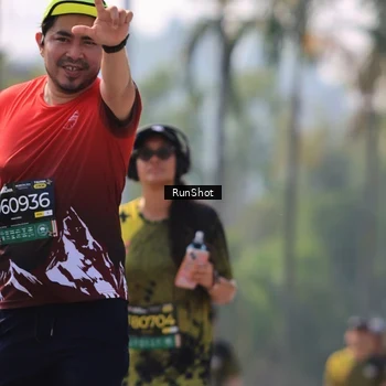 Runner Photo 7060057