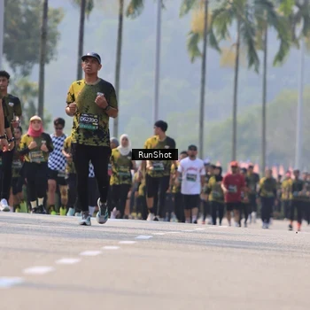 Runner Photo 7060074