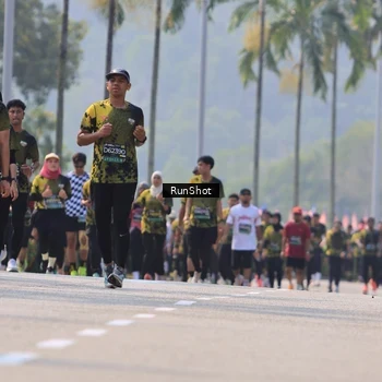 Runner Photo 7060077
