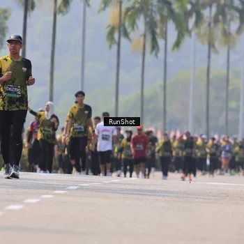 Runner Photo 7060083