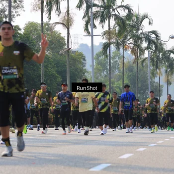Runner Photo 7060085