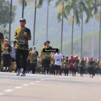 Runner Photo 7060098