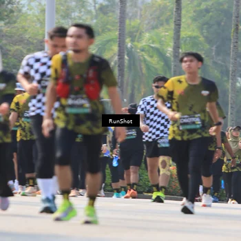 Runner Photo 7060112
