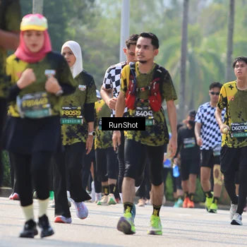 Runner Photo 7060114